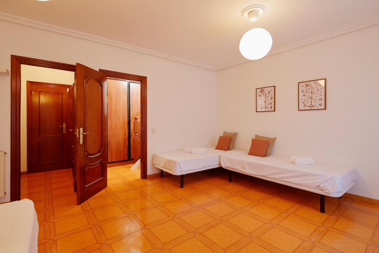 Villa 158A Triplex Rinconin Con Piscina Gijón Exterior foto